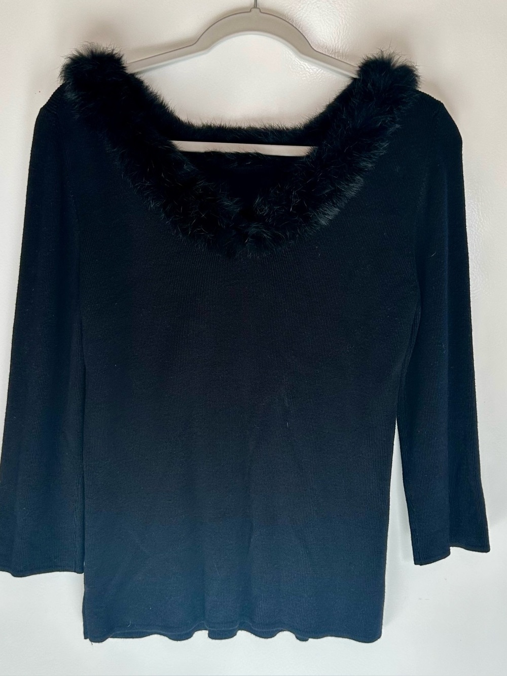 Spencer Jeremy black 100% silk Fur top sweater size M